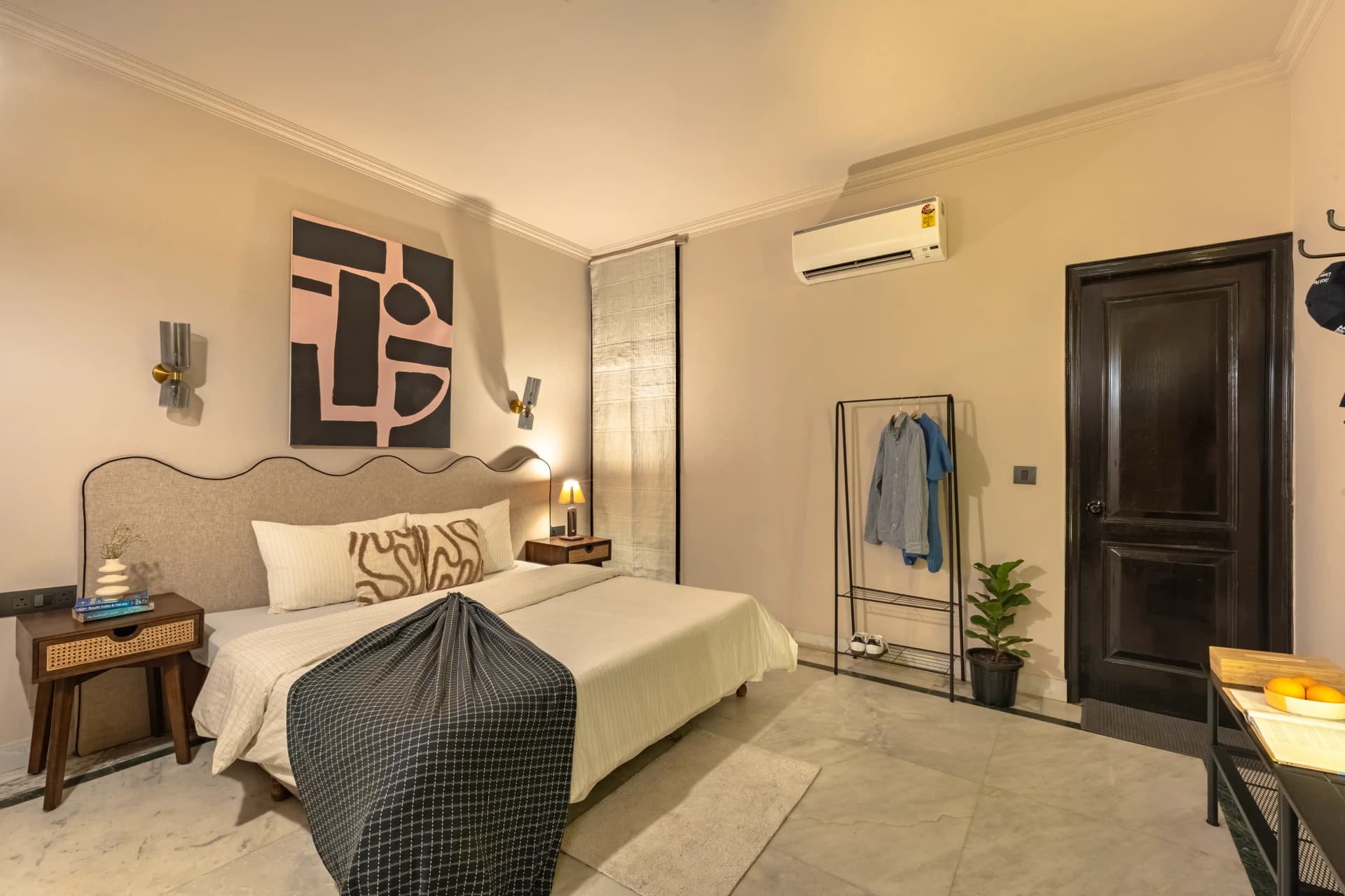DESIGNER ROOM 1