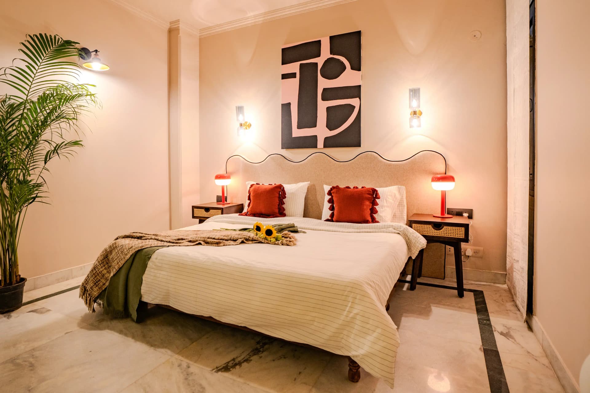 DESIGNER ROOM 1