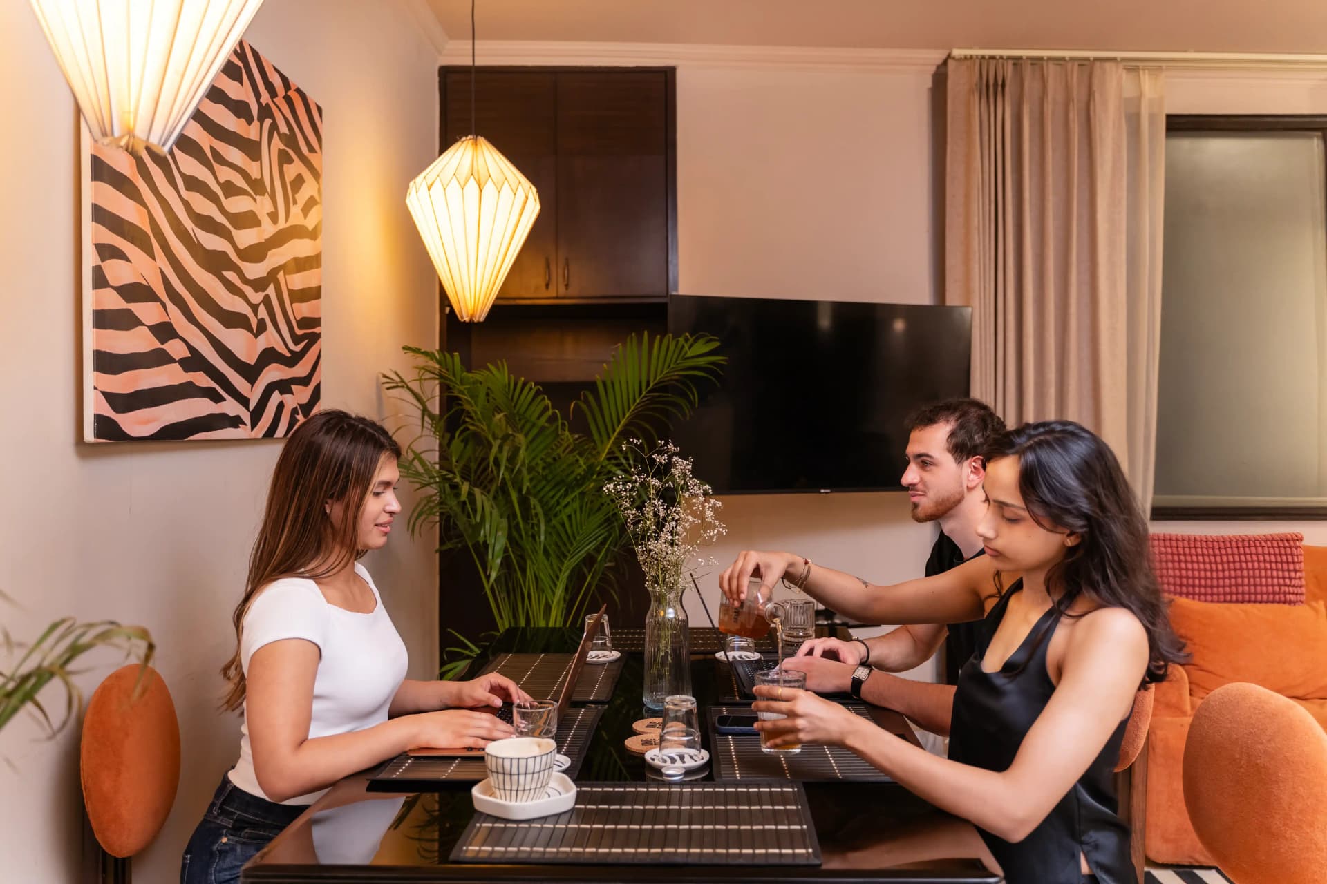/the-south-delhi-edition/living-room/DSC03012.webp